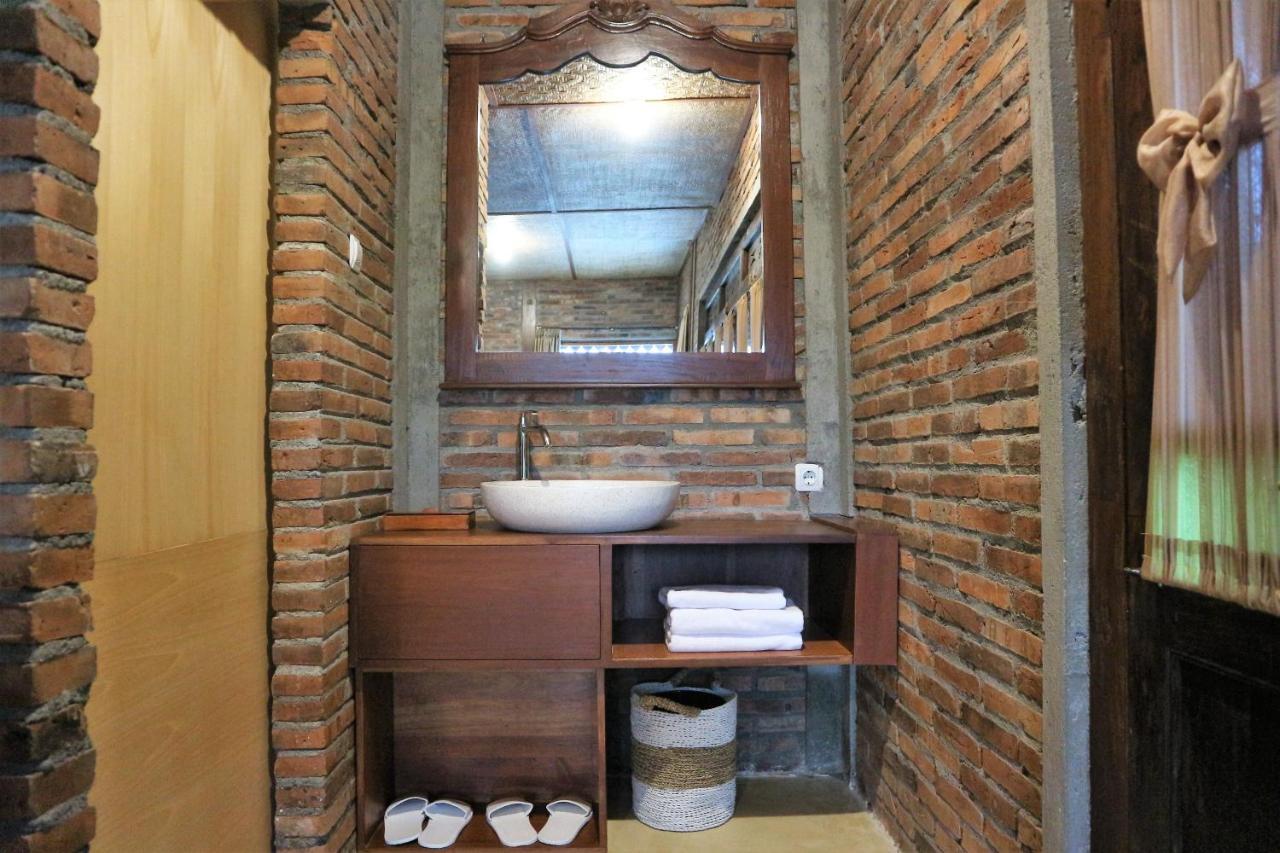 Hôtel Gopalan Borobudur à Magelang Extérieur photo