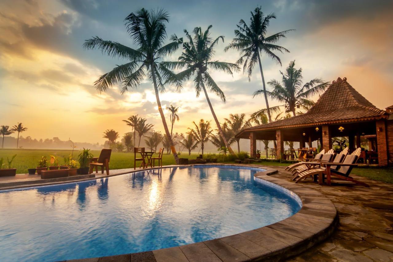 Hôtel Gopalan Borobudur à Magelang Extérieur photo