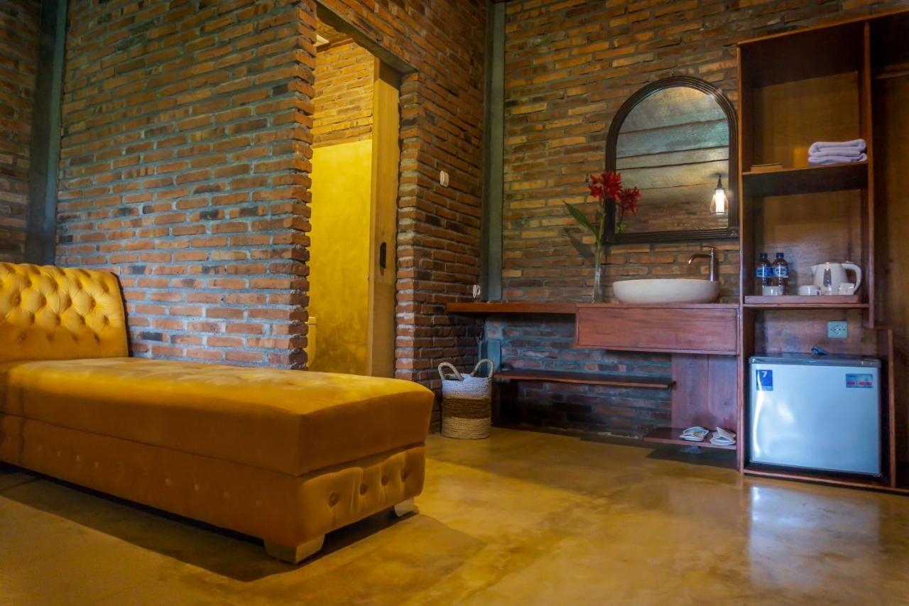Hôtel Gopalan Borobudur à Magelang Extérieur photo