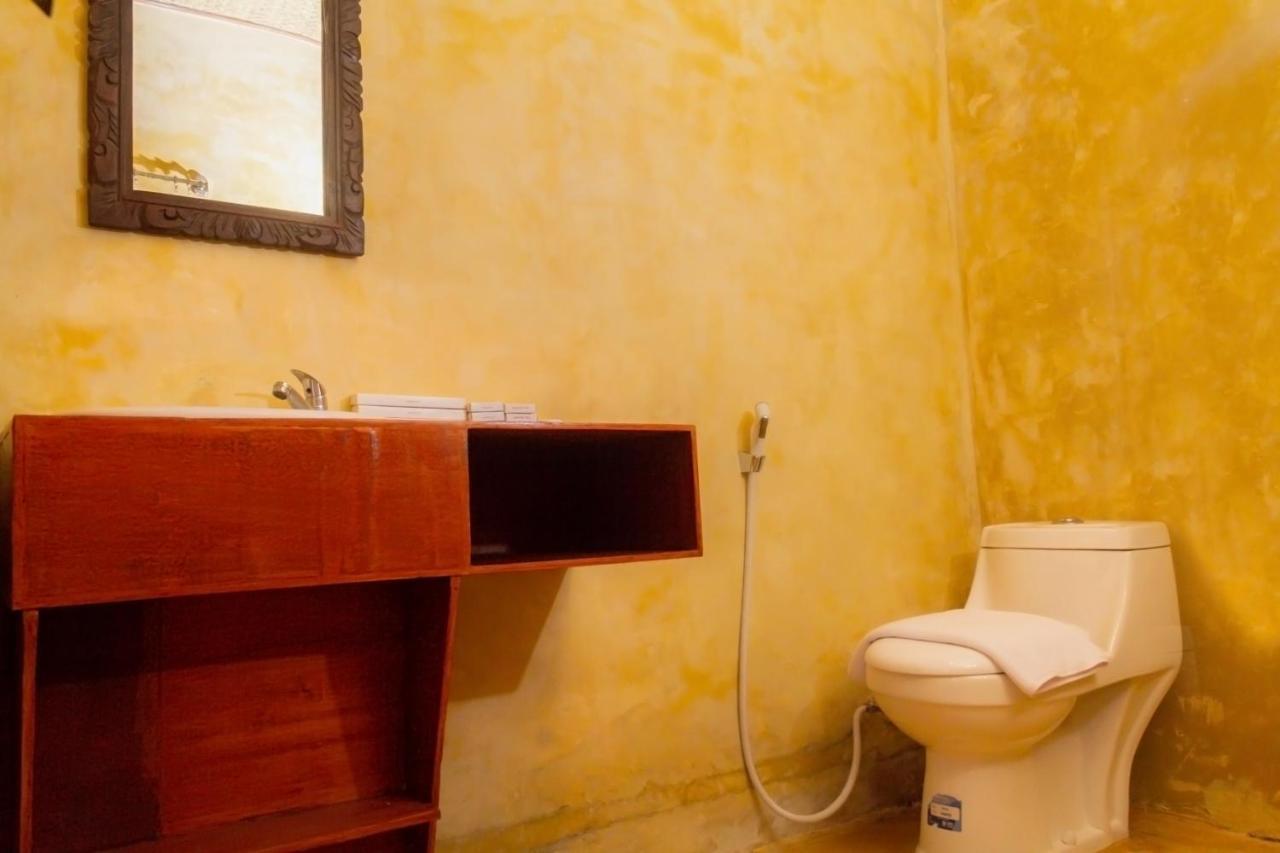 Hôtel Gopalan Borobudur à Magelang Extérieur photo